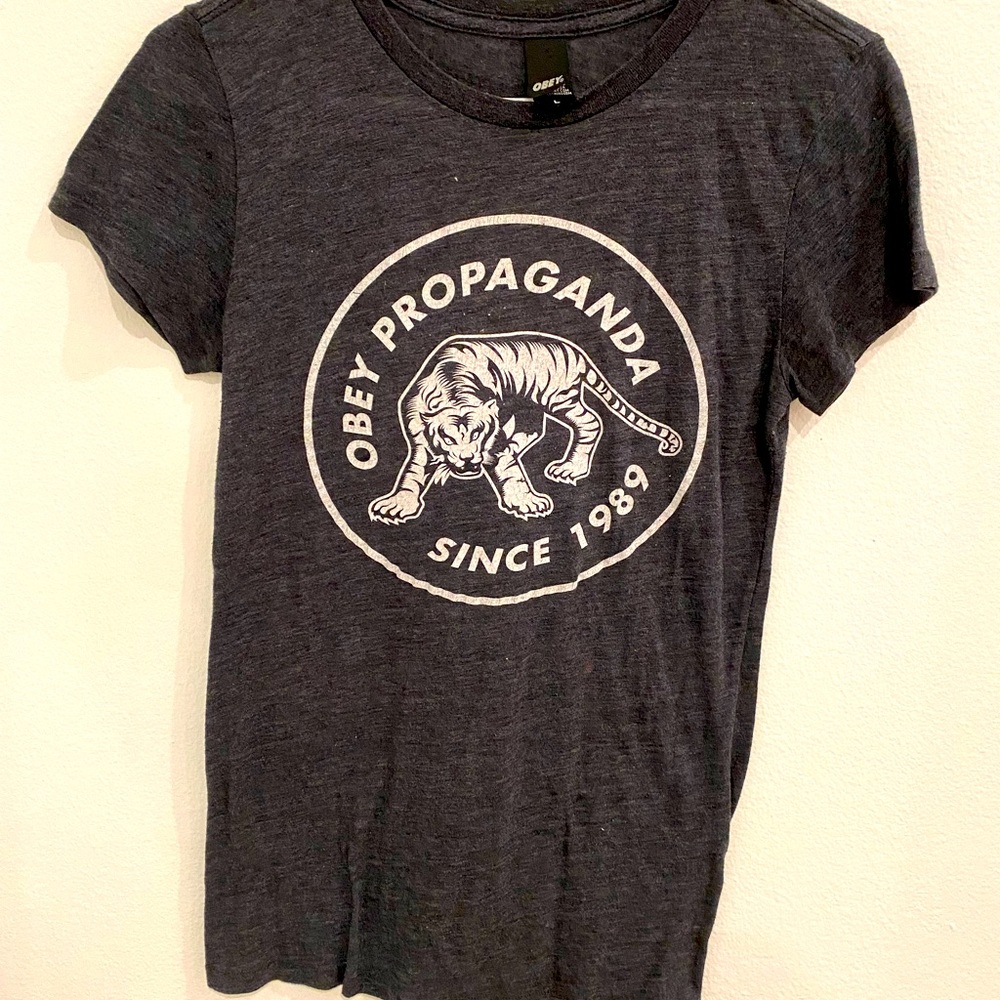 Obey Tee